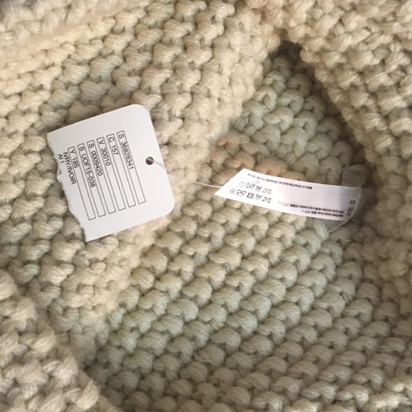 Infinity Scarf - Picture 2 of 4